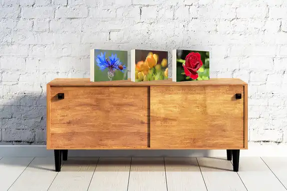 Hölzerne Fotoblöcke in Fotoserien, schön in jedem Interieur.