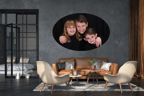 Großformatiger ovaler Wandaufkleber als günstige und schicke Wanddekoration.
