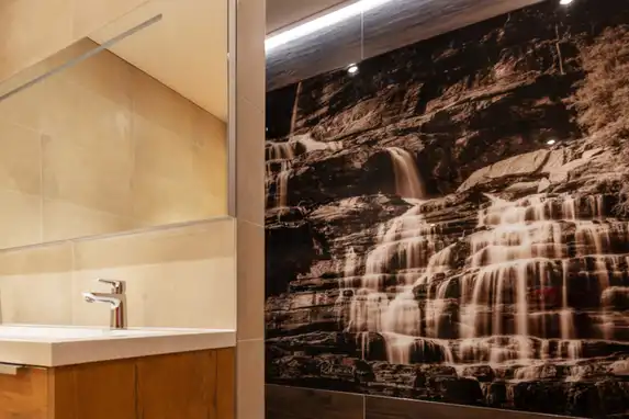 Foto auf Plexibond ist auch ideal für Nassbereiche wie Duschen oder Badezimmer.