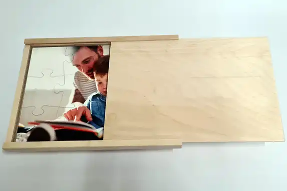 Fotopuzzle aus Holz 12 Teile, toller Puzzlespaß für Kinder, mit praktischer Aufbewahrungsbox.