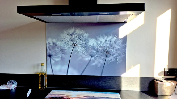 Küchenrückwand aus Aluminium, individuell und in allen Größen.