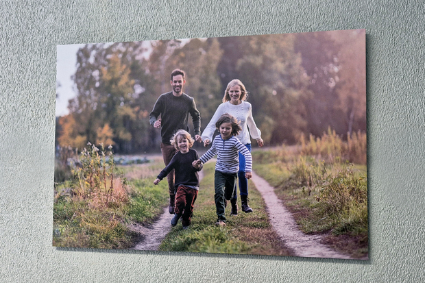 Gezinsfoto op aluminium geprint