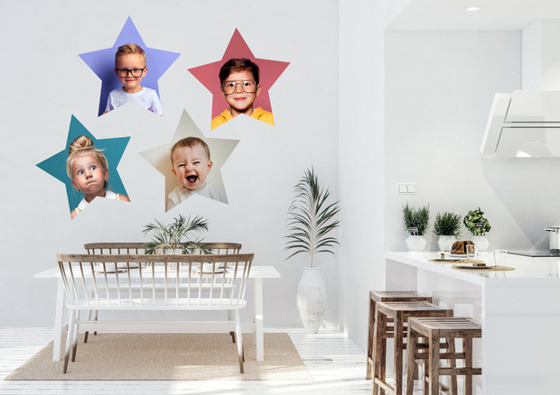 Fotogeschenk-Wandaufkleber in Sternform für Babyzimmer oder Kinderzimmer. Wählen Sie das quadratische Format und die Form.
